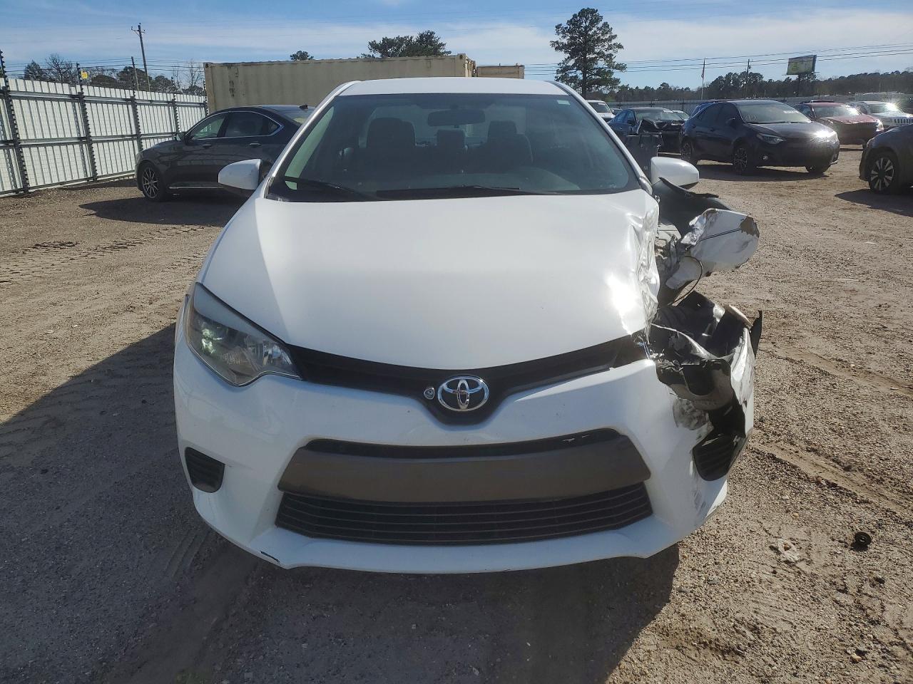 2015 TOYOTA COROLLA L photo 5
