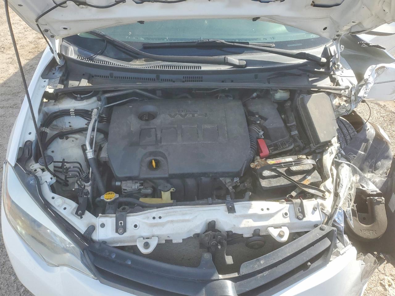 2015 TOYOTA COROLLA L photo 11