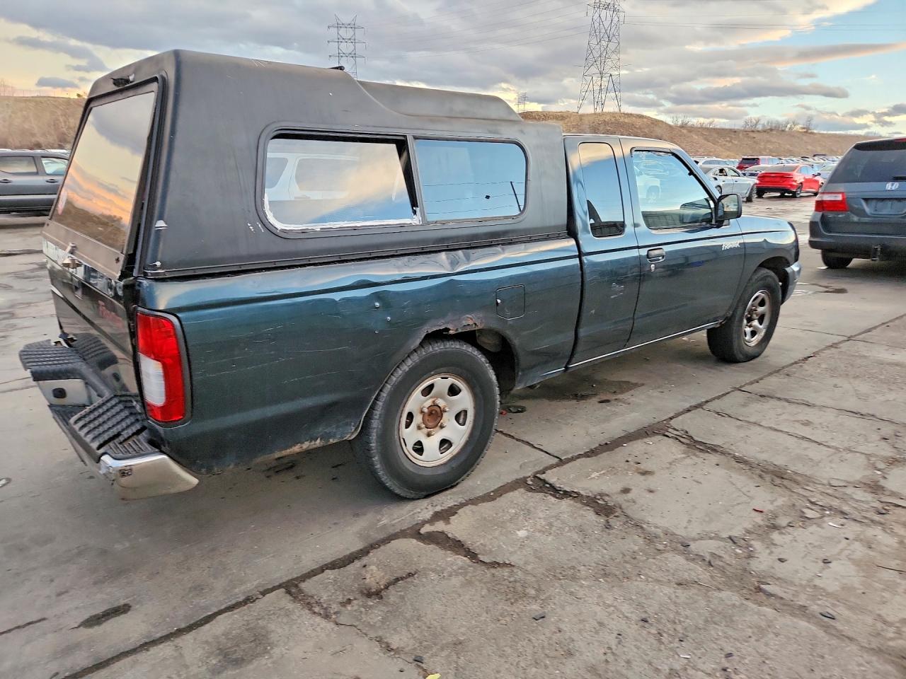 1999 NISSAN FRONTIER XE photo 3