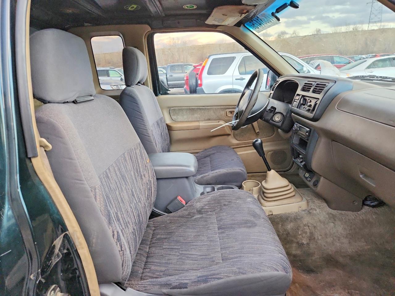 1999 NISSAN FRONTIER XE photo 10