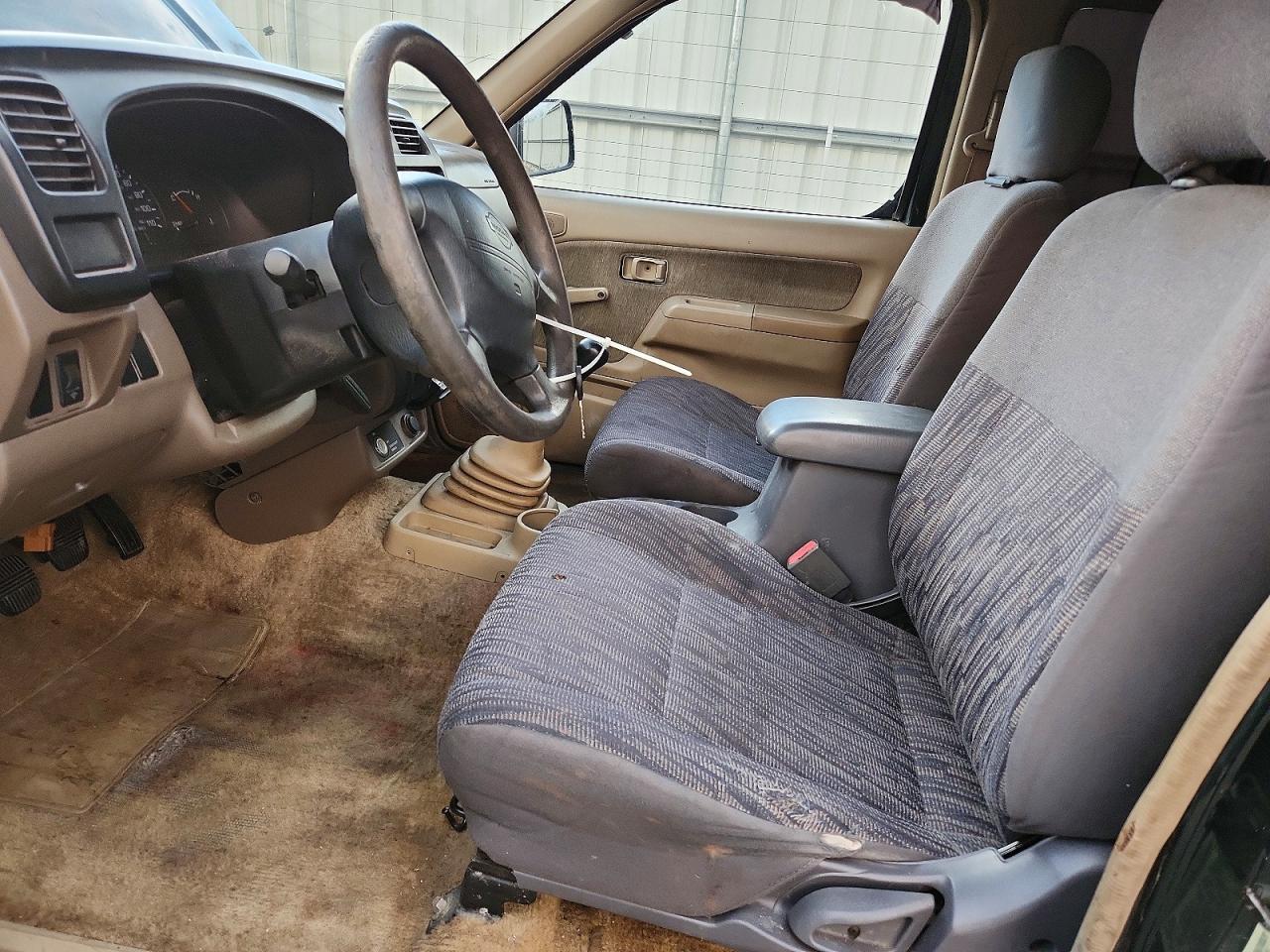 1999 NISSAN FRONTIER XE photo 7