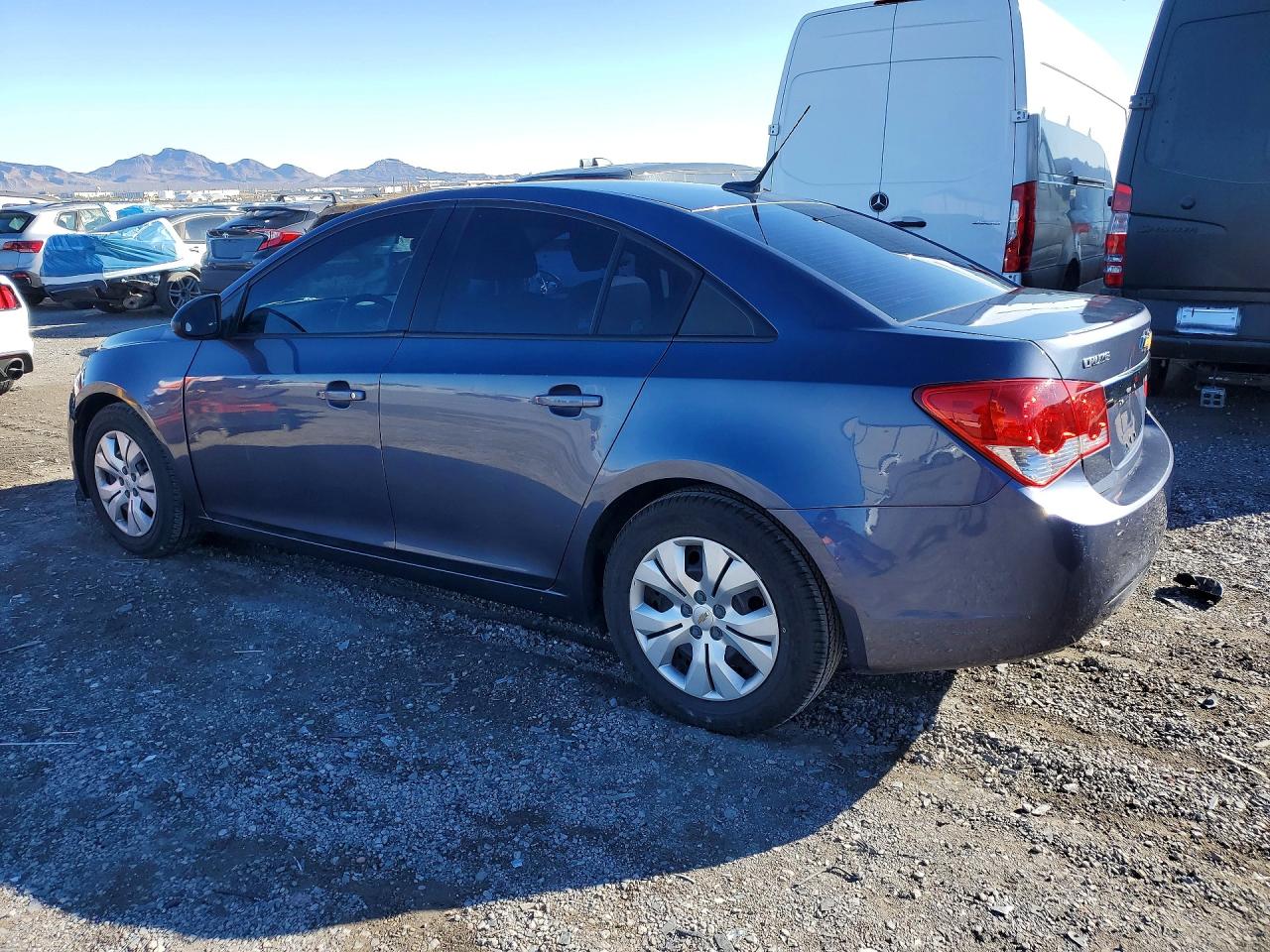 2013 CHEVROLET CRUZE LS photo 3