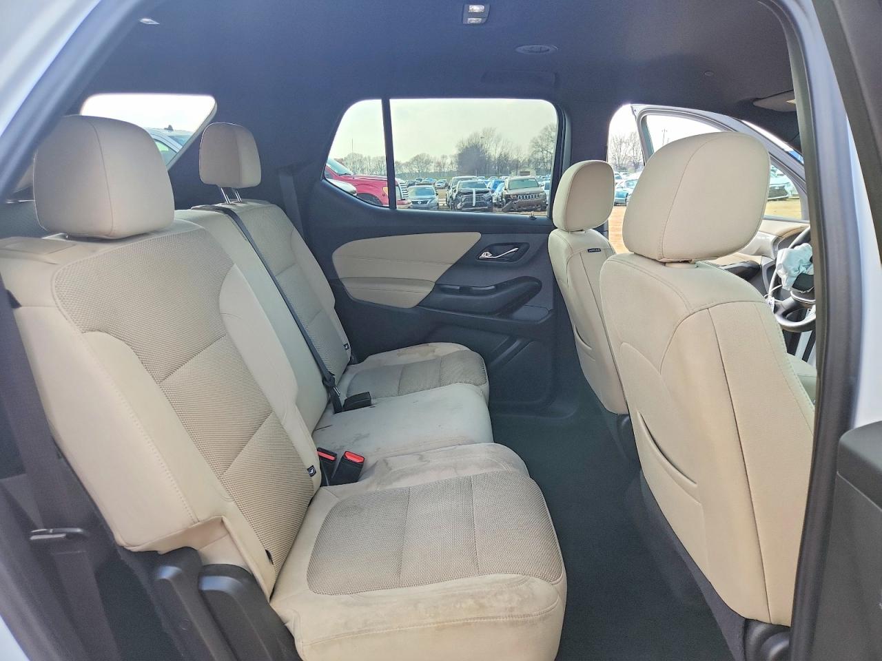 2023 CHEVROLET TRAVERSE LS photo 11