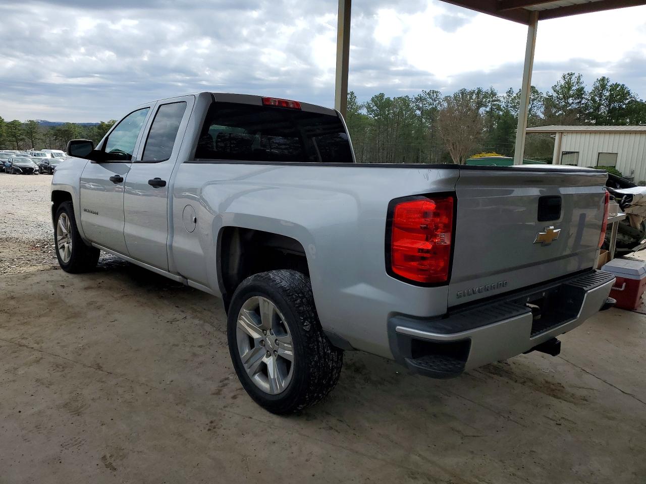 2018 CHEVROLET SILVERADO C1500 CUSTOM photo 3