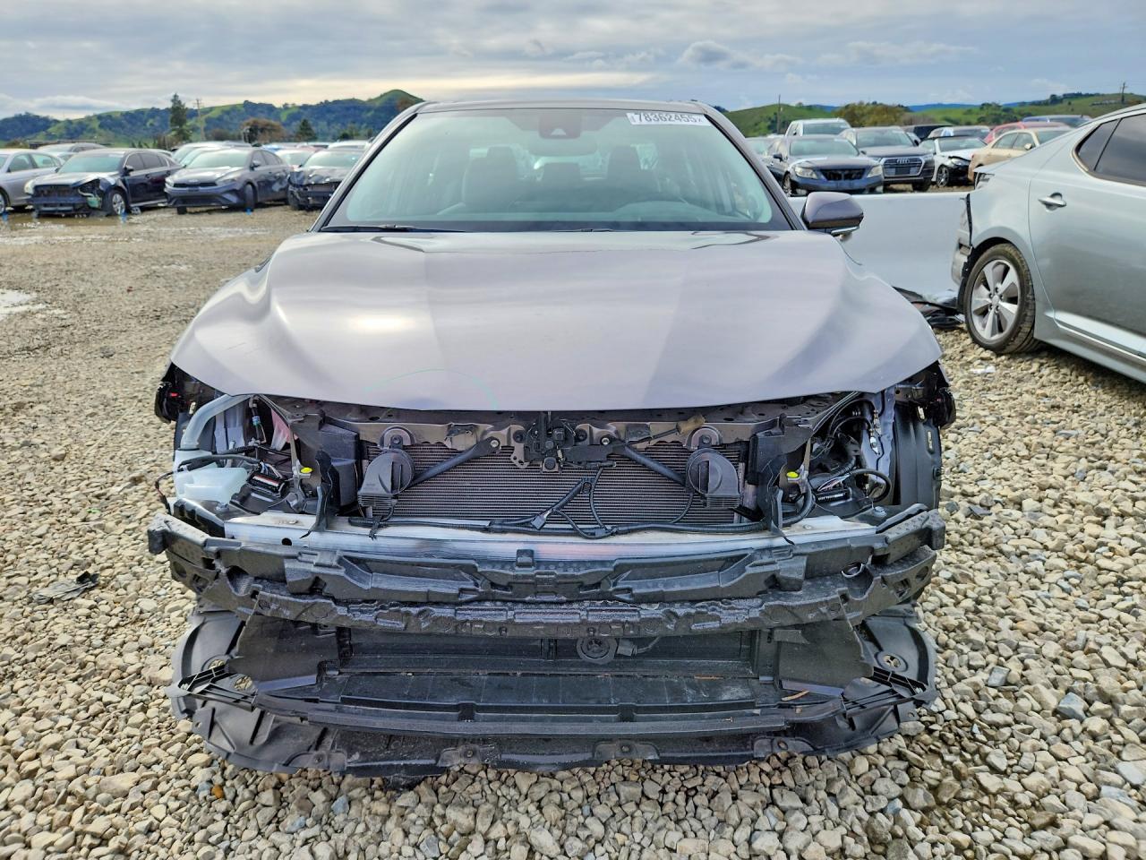 2024 TOYOTA CAMRY XLE photo 9