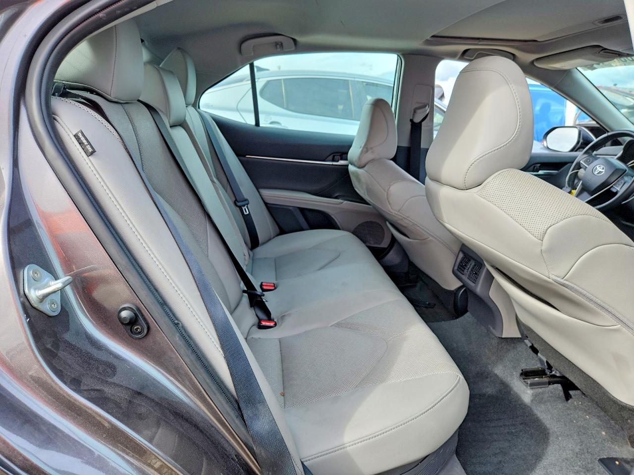 2024 TOYOTA CAMRY XLE photo 19