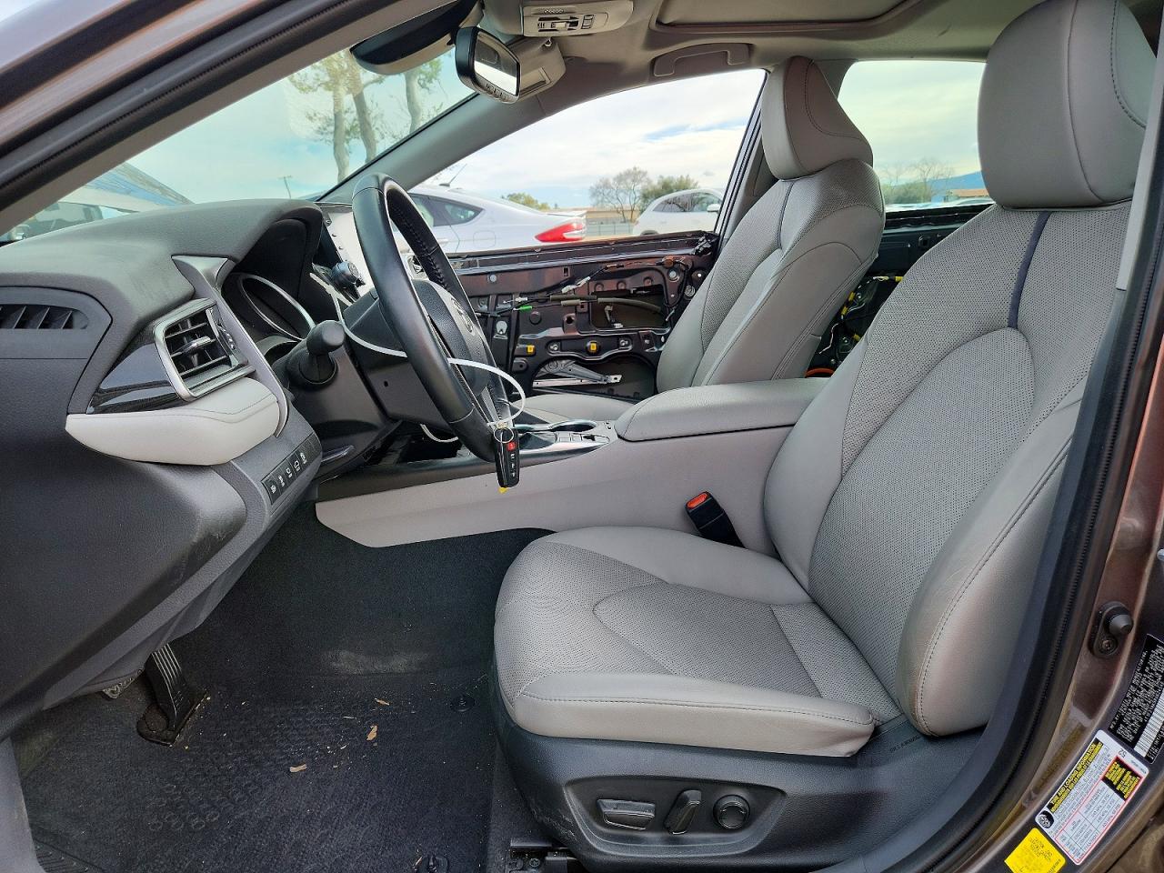 2024 TOYOTA CAMRY XLE photo 13