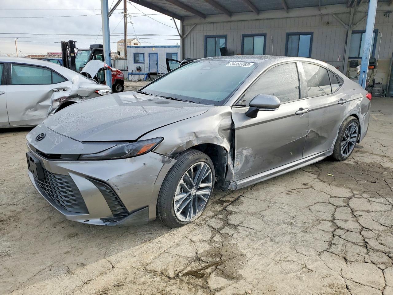 2025 TOYOTA CAMRY