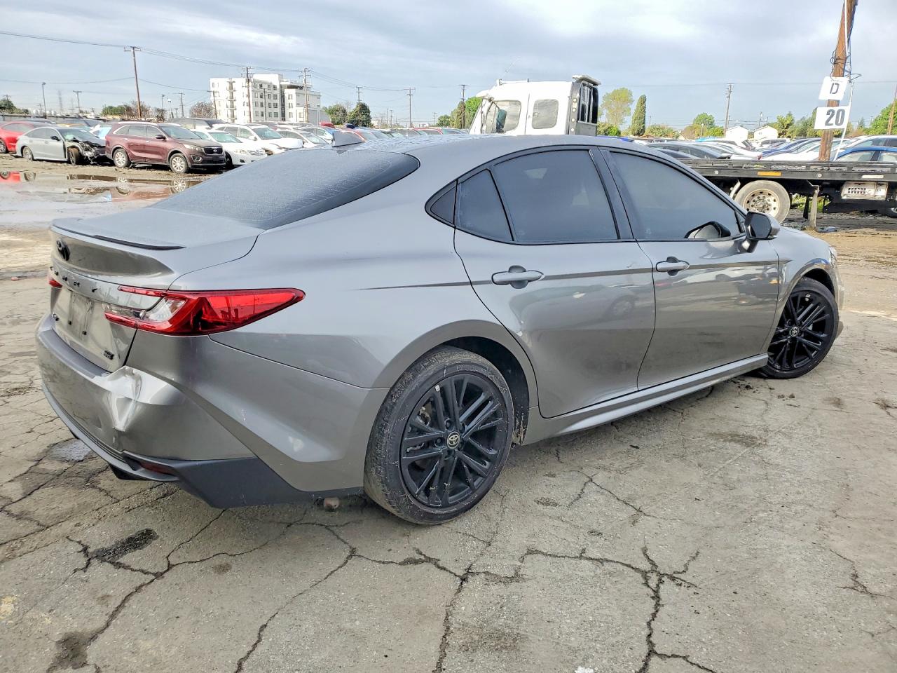 2025 TOYOTA CAMRY XSE photo 5