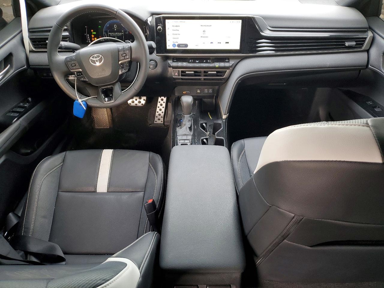 2025 TOYOTA CAMRY XSE photo 15