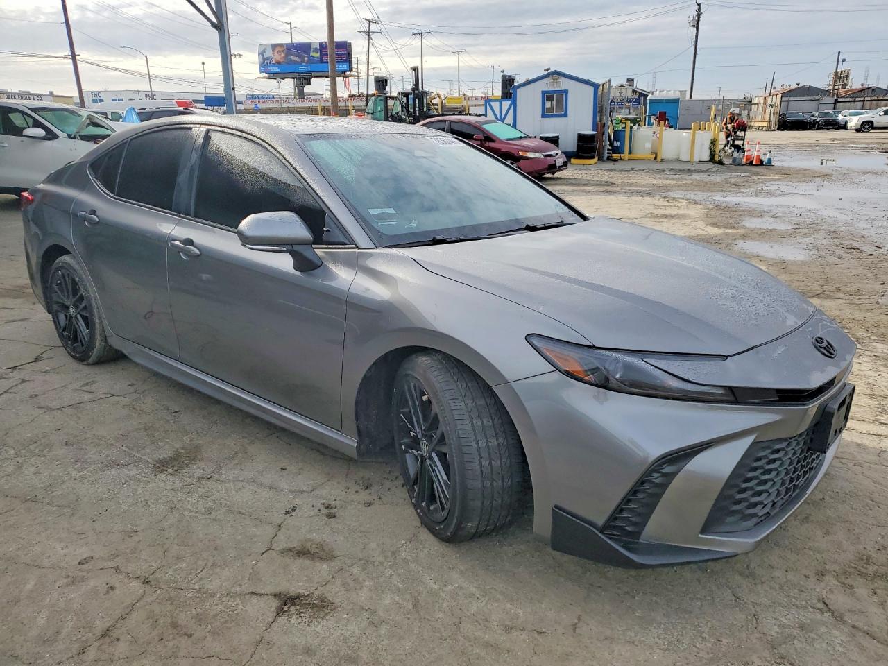 2025 TOYOTA CAMRY XSE photo 7