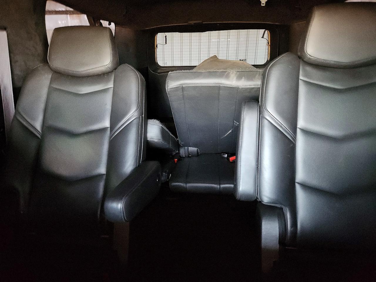 2016 CADILLAC ESCALADE ESV PLATINUM photo 10