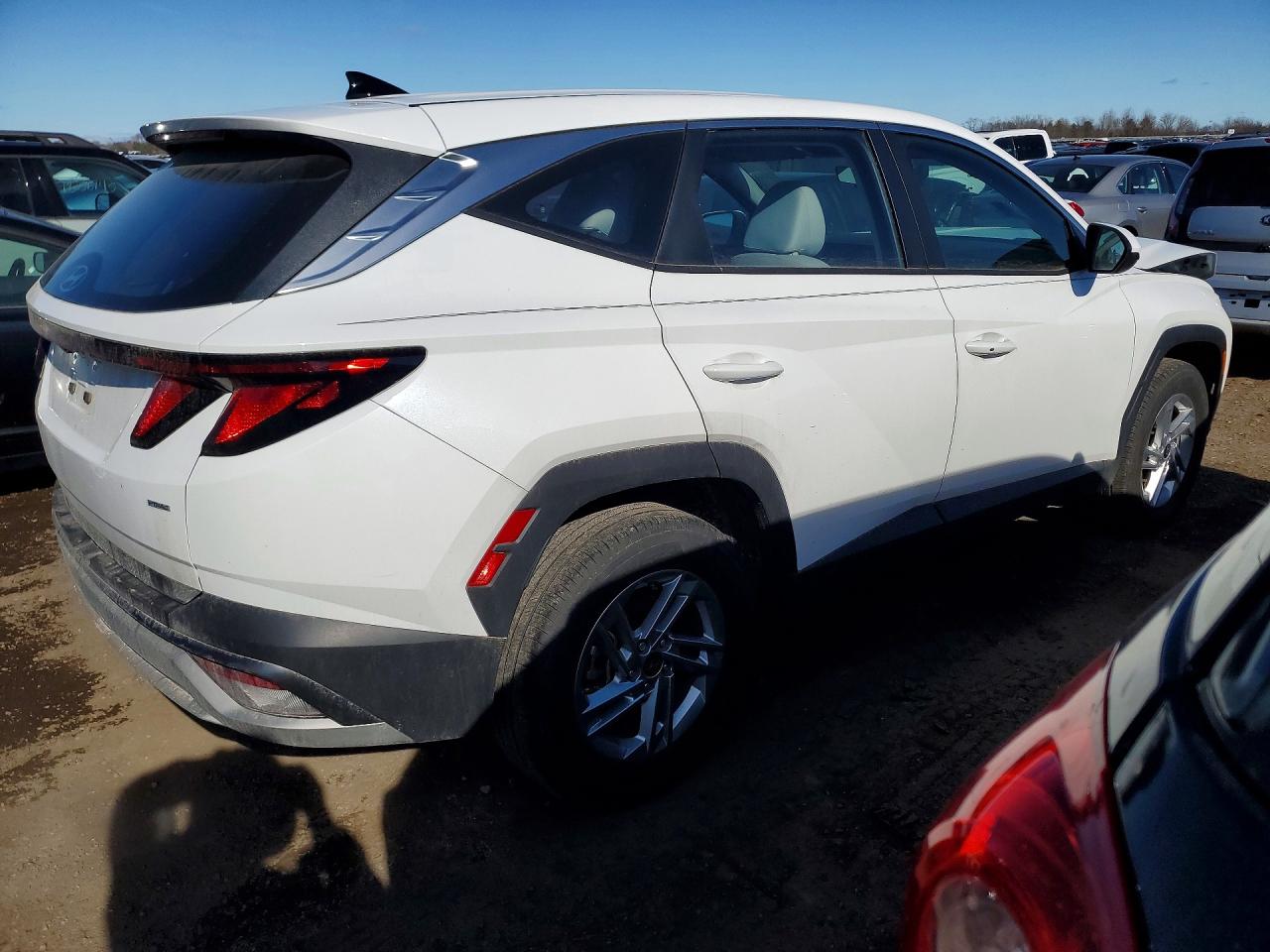 2025 HYUNDAI TUCSON SE photo 5