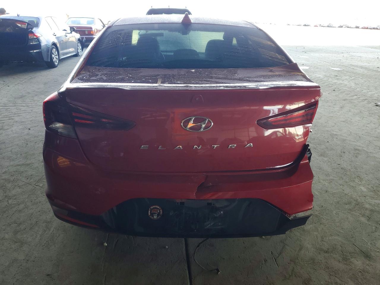 2020 HYUNDAI ELANTRA SEL photo 6