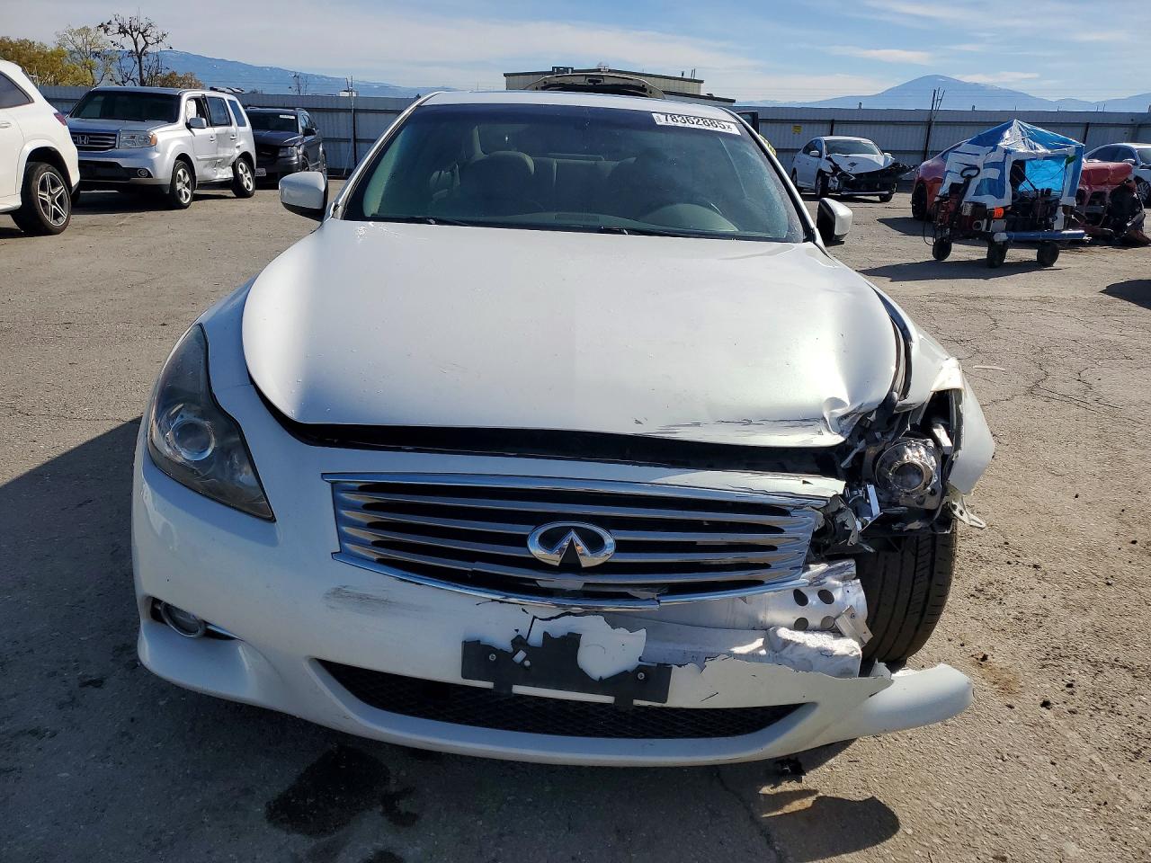 2012 INFINITI G37 BASE photo 9