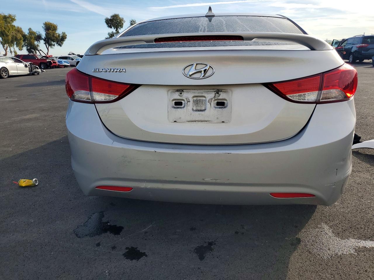 2013 HYUNDAI ELANTRA GLS photo 11