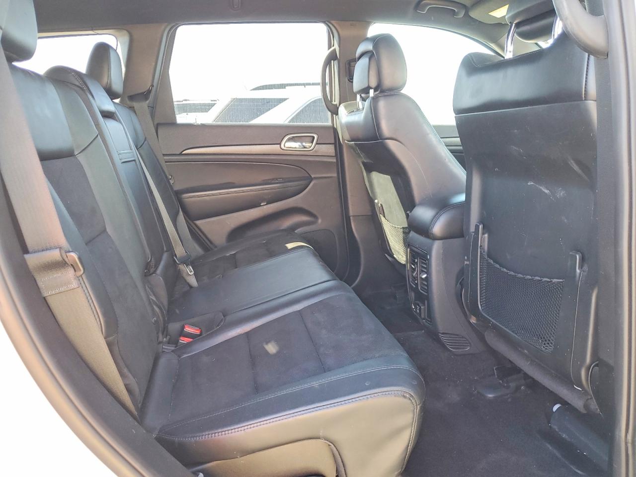 2018 JEEP GRAND CHEROKEE LAREDO photo 11