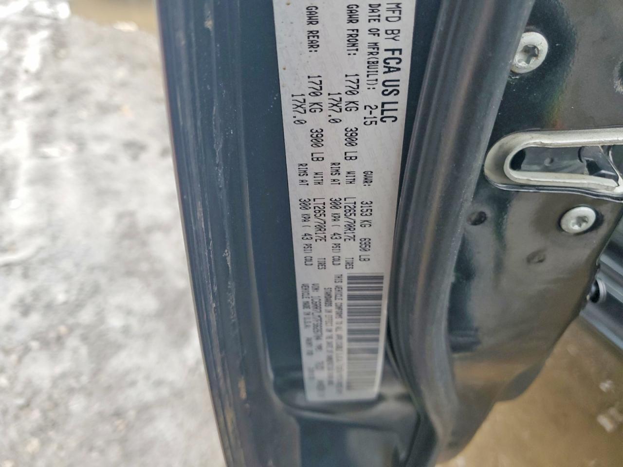 2015 RAM 1500 SLT photo 23