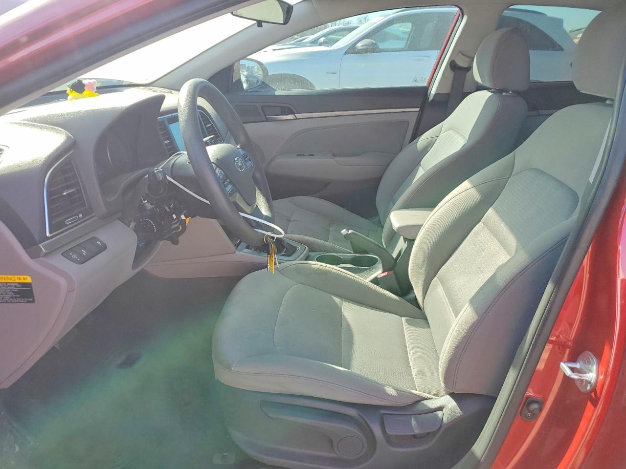 2018 HYUNDAI ELANTRA SEL photo 13