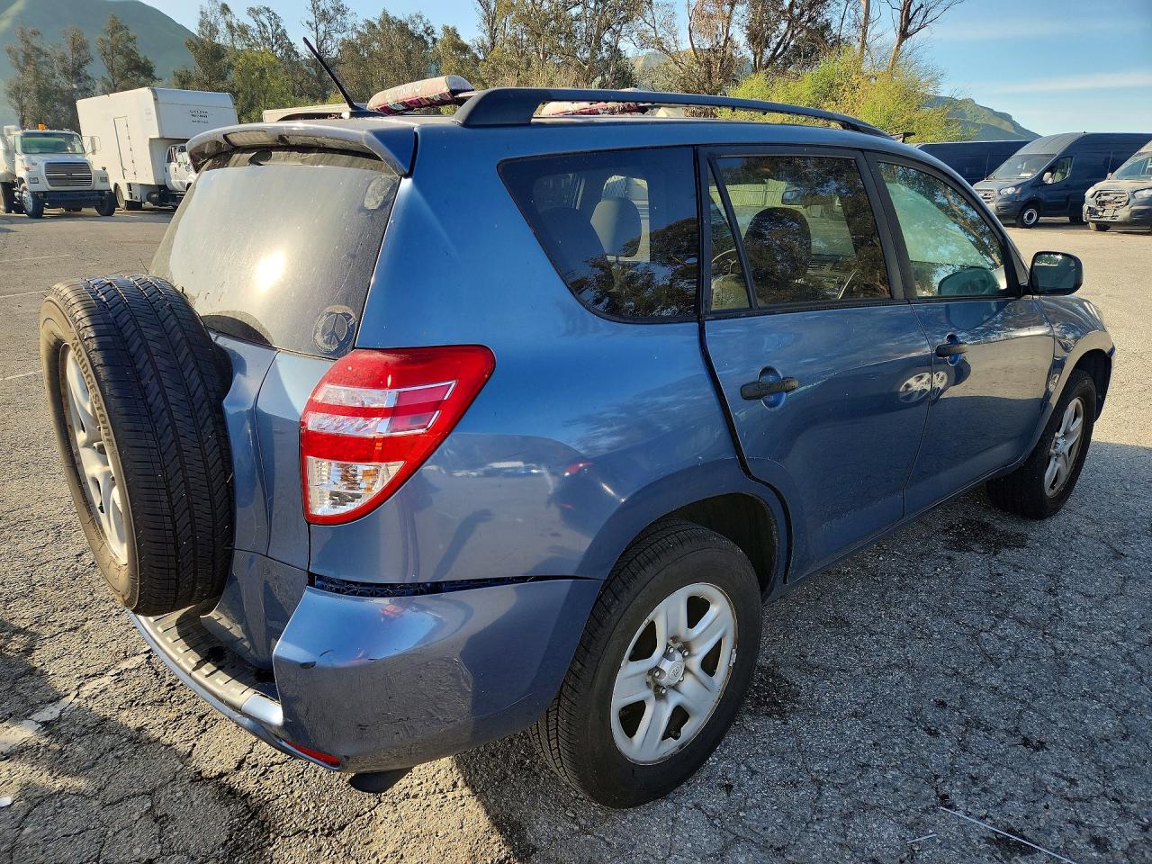 2012 TOYOTA RAV4 photo 5