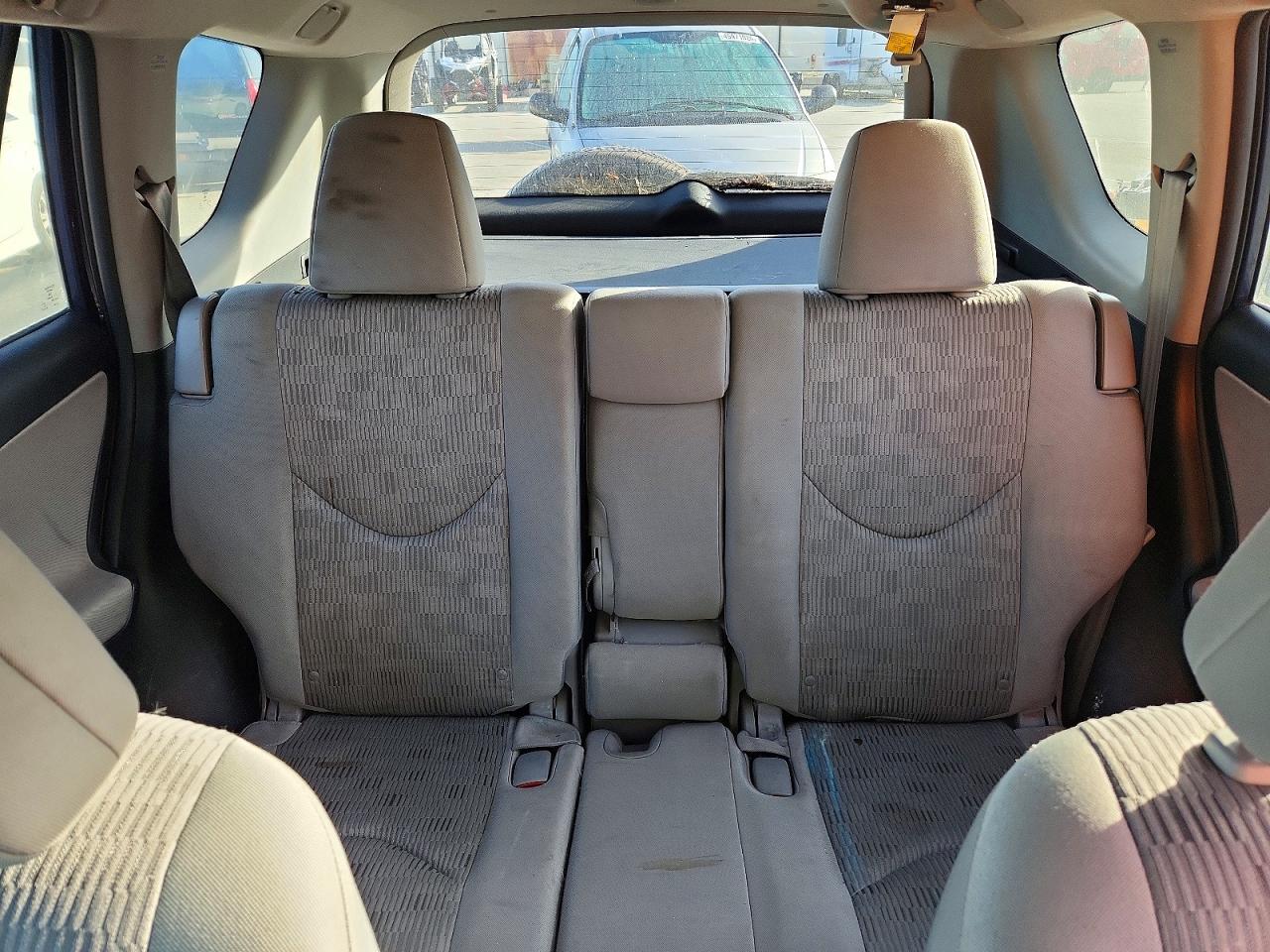 2012 TOYOTA RAV4 photo 19