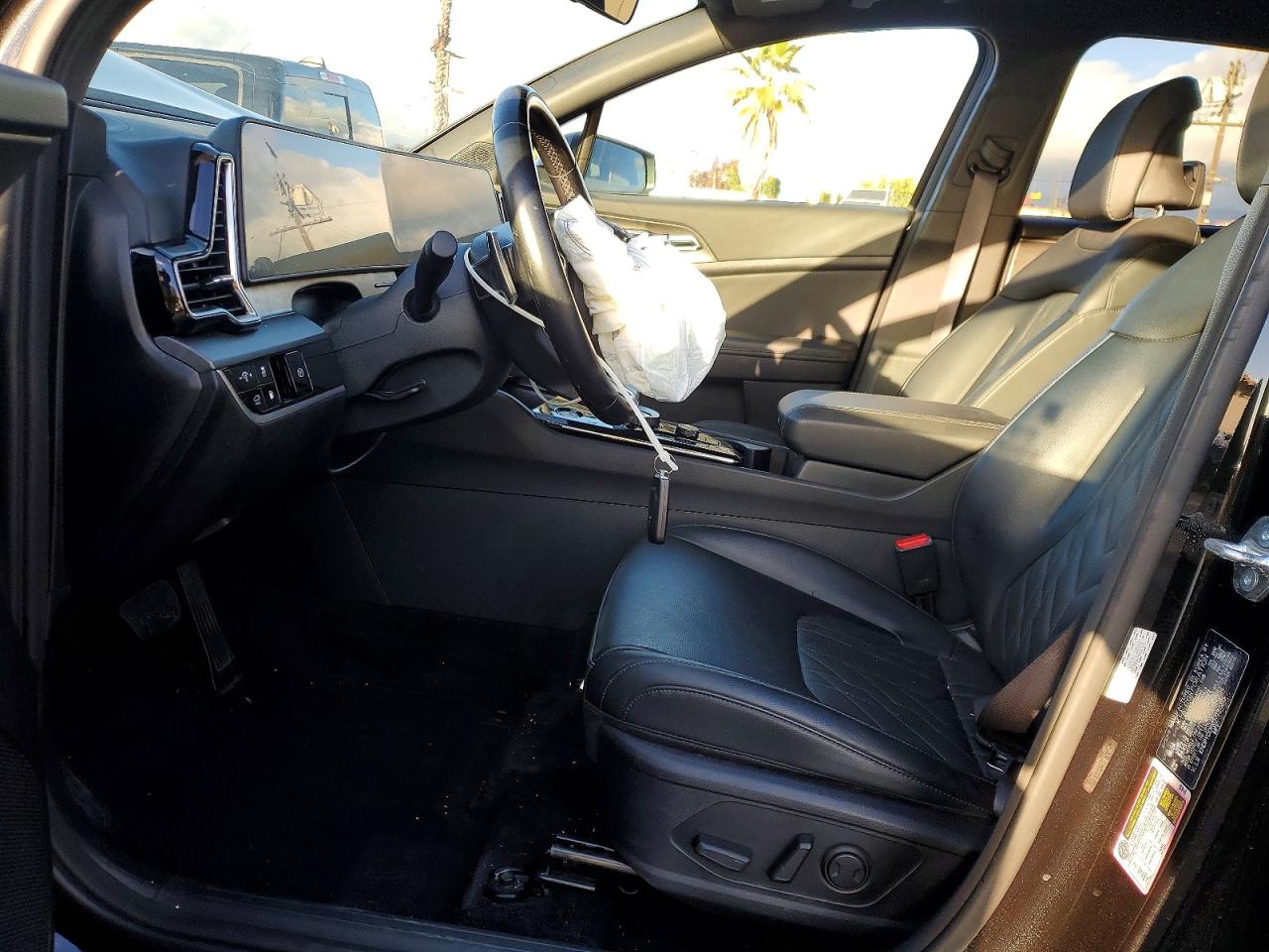 2025 KIA SPORTAGE X LINE photo 13
