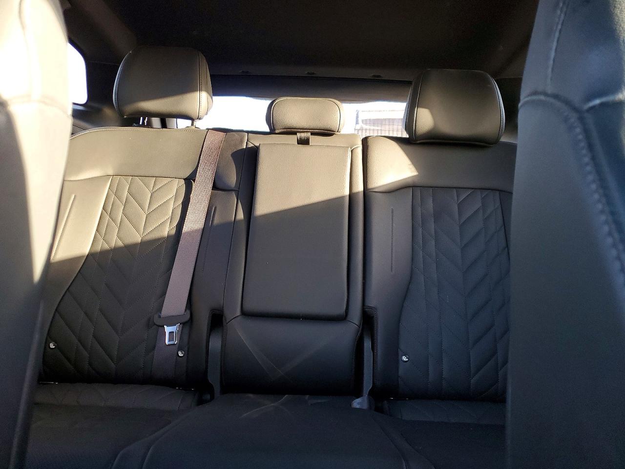 2025 KIA SPORTAGE X LINE photo 19
