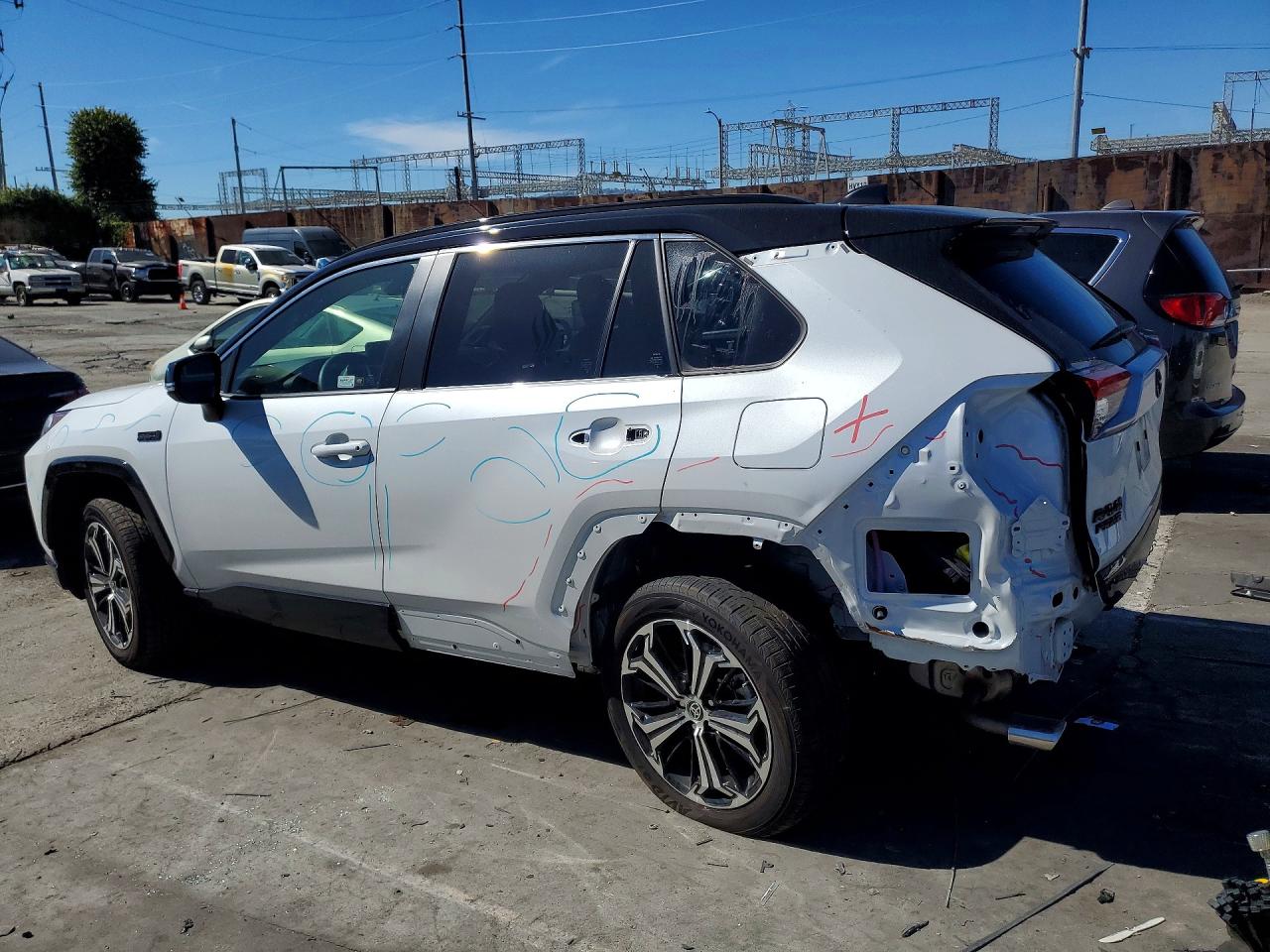 2024 TOYOTA RAV4 PRIME XSE photo 2