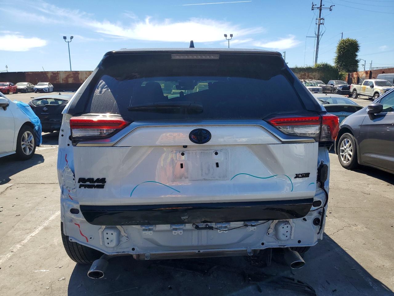 2024 TOYOTA RAV4 PRIME XSE photo 6