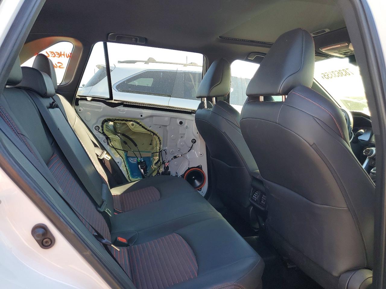 2024 TOYOTA RAV4 PRIME XSE photo 11