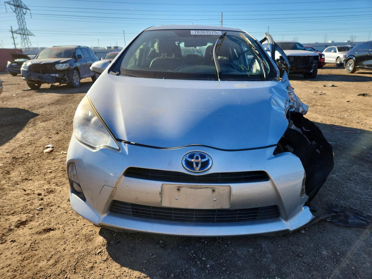 2013 TOYOTA PRIUS C FOUR photo 5