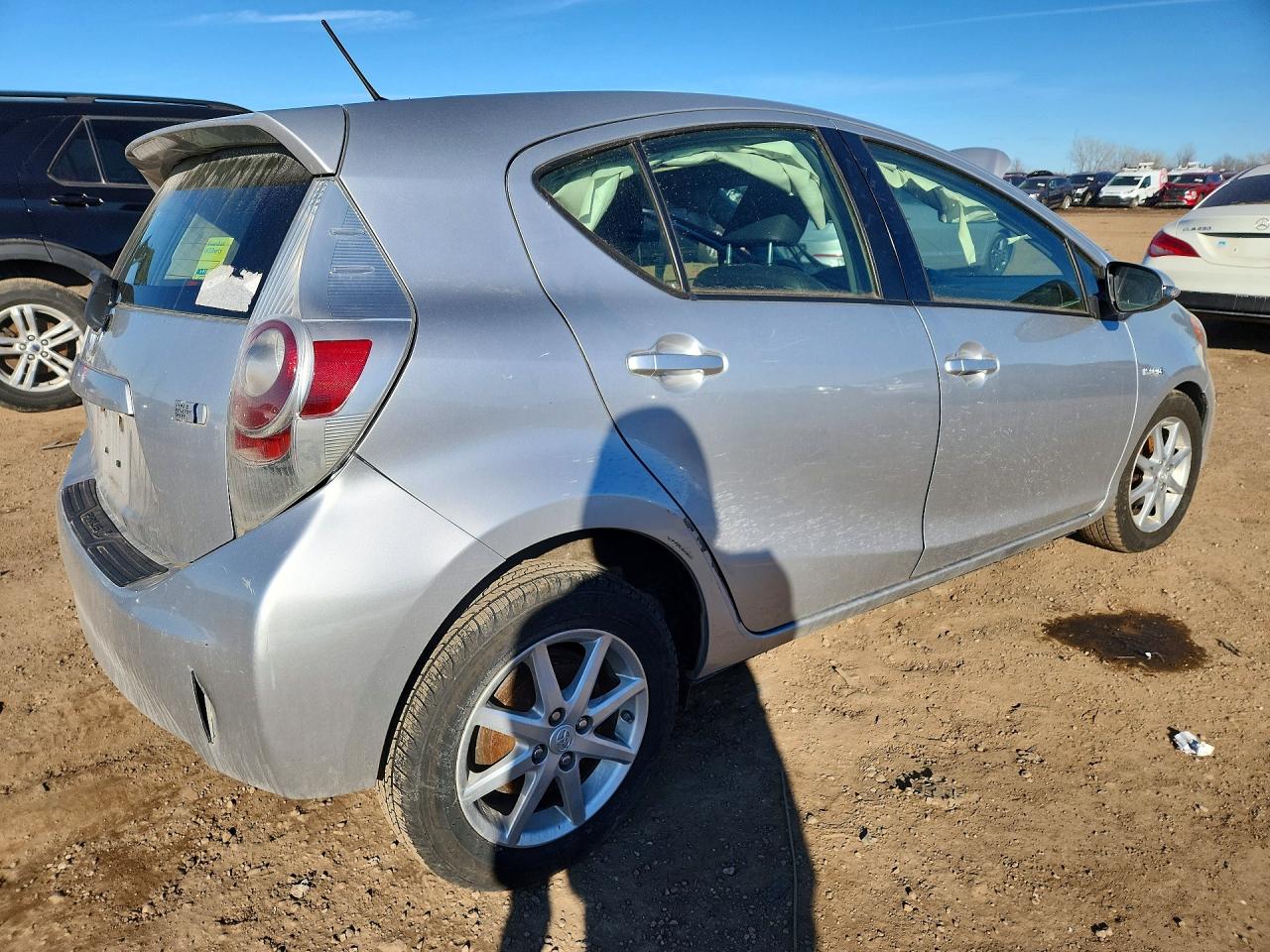 2013 TOYOTA PRIUS C FOUR photo 3