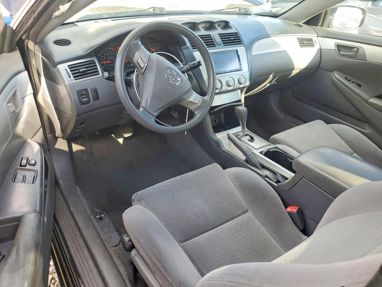 2007 TOYOTA CAMRY SOLARA SE photo 8