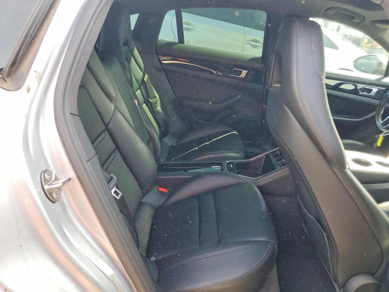 2018 PORSCHE PANAMERA 4 photo 28