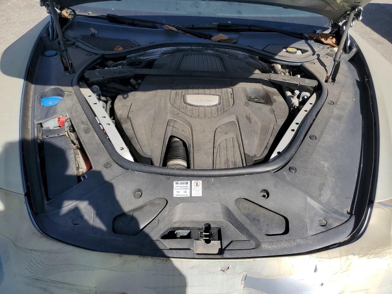 2018 PORSCHE PANAMERA 4 photo 31