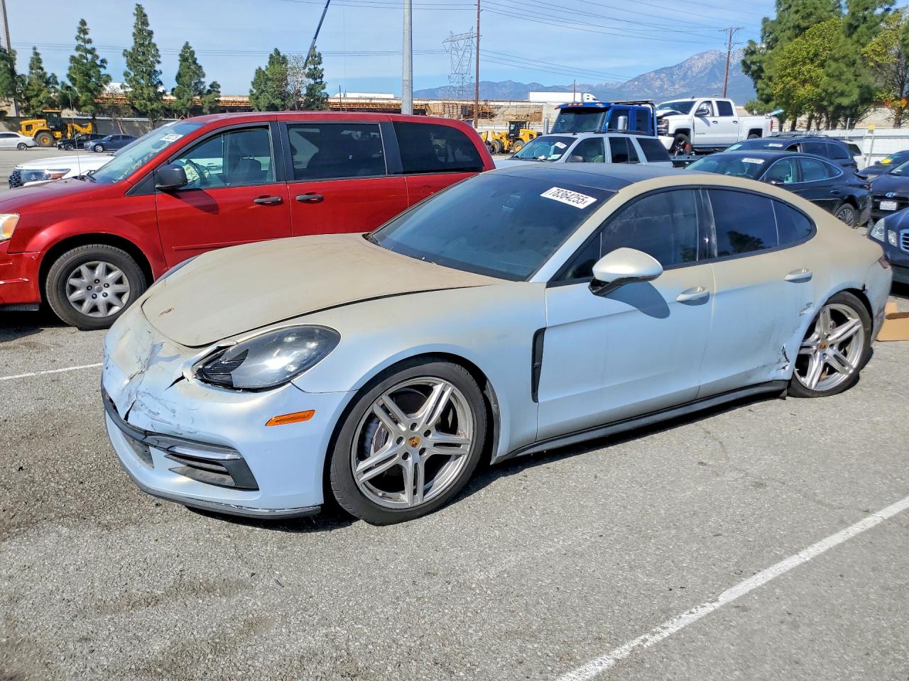2018 PORSCHE PANAMERA