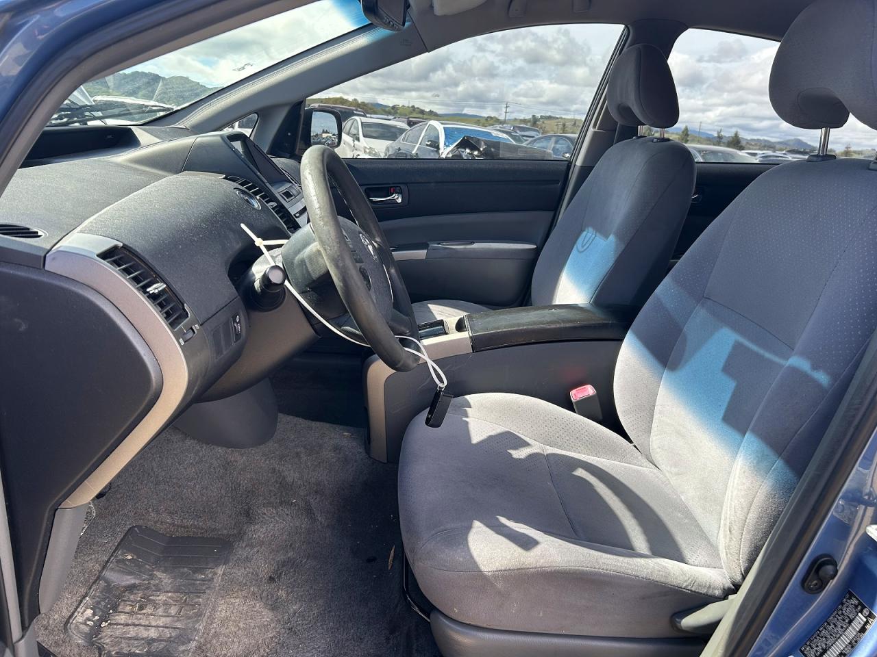 2008 TOYOTA PRIUS TOURING photo 7