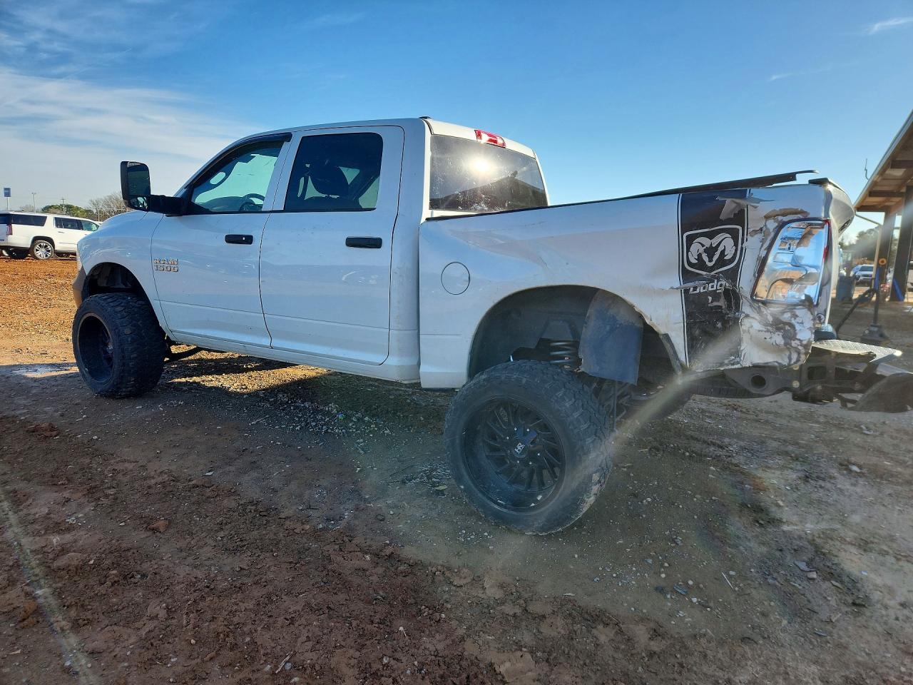 2016 RAM 1500 ST photo 2