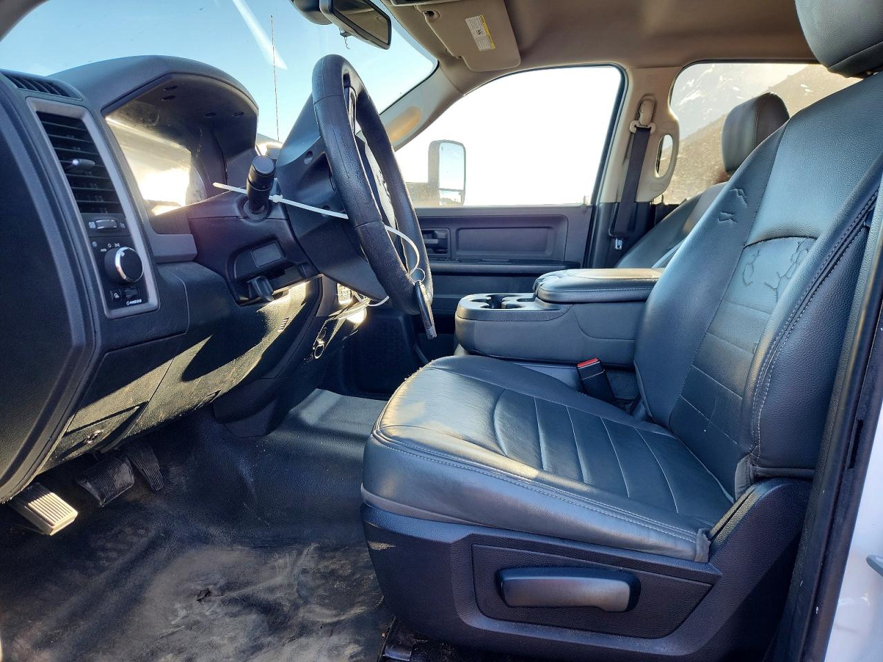 2016 RAM 1500 ST photo 7