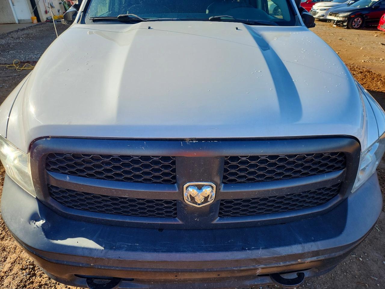 2016 RAM 1500 ST photo 11