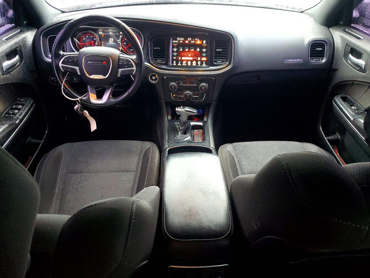 2016 DODGE CHARGER SXT photo 15