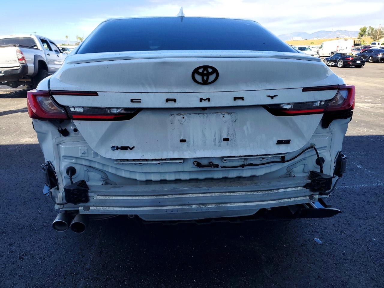 2025 TOYOTA CAMRY XSE photo 6