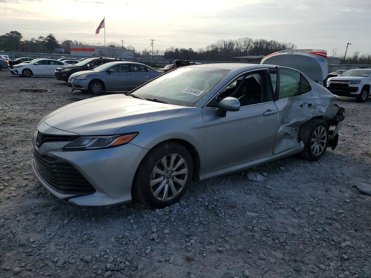 2018 TOYOTA CAMRY