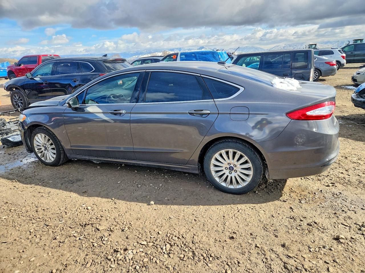2013 FORD FUSION SE HYBRID photo 2