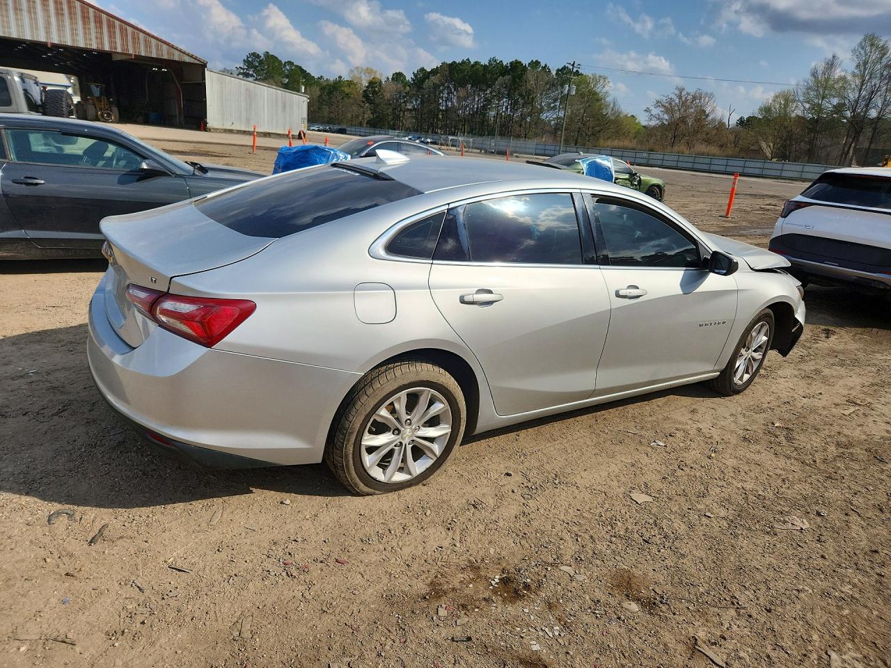 2020 CHEVROLET MALIBU LT photo 5