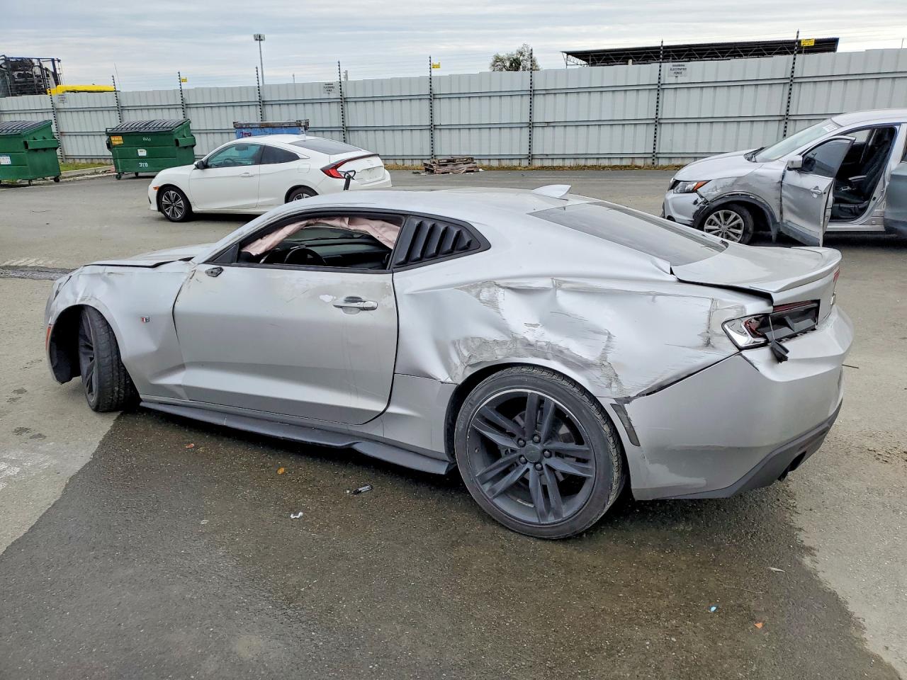 2017 CHEVROLET CAMARO LT photo 2