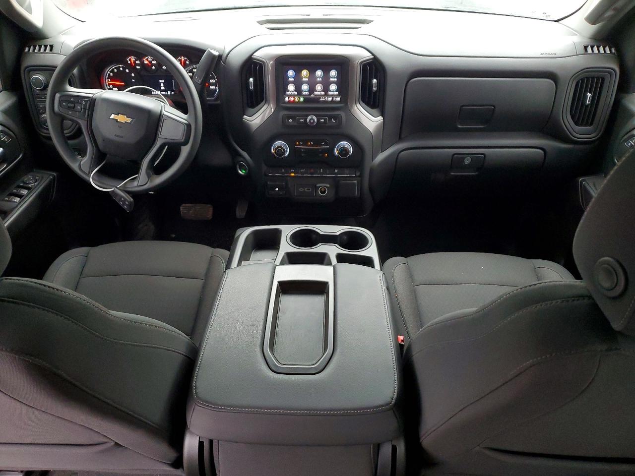 2025 CHEVROLET SILVERADO K2500 CUSTOM photo 15