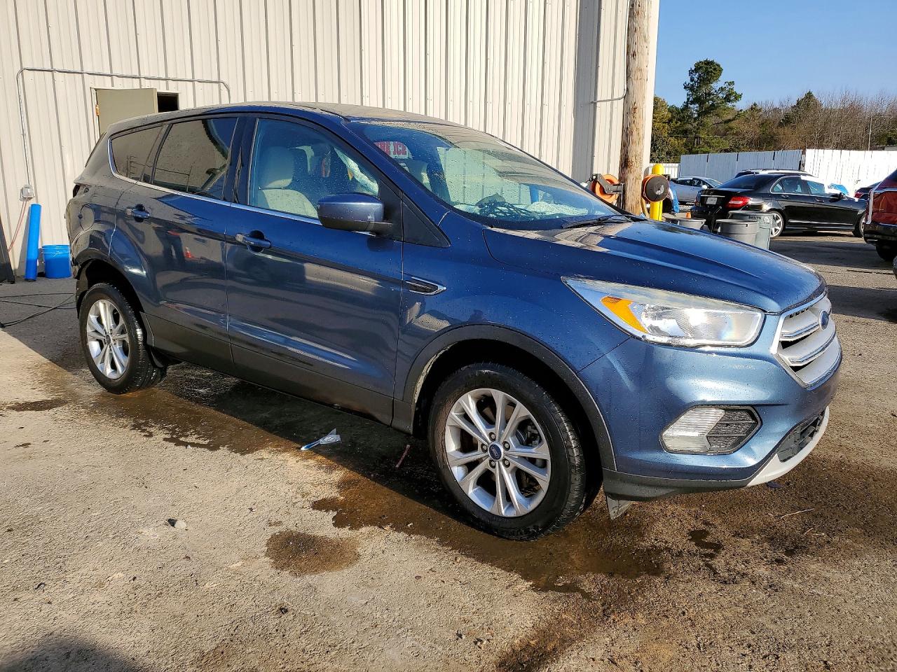 2018 FORD ESCAPE SE photo 4