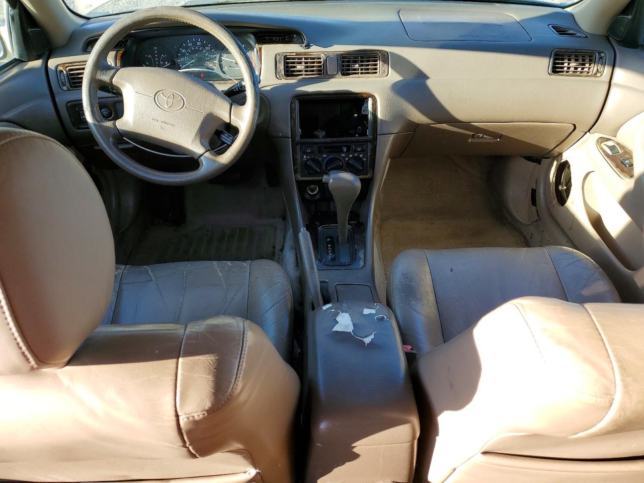 1997 TOYOTA CAMRY XLE V6 photo 8