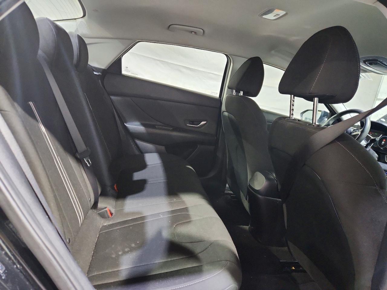 2023 HYUNDAI ELANTRA SEL photo 19